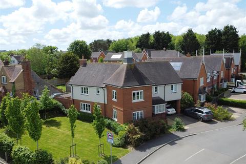 5 bedroom detached house for sale, Burton Avenue, Leigh, Tonbridge