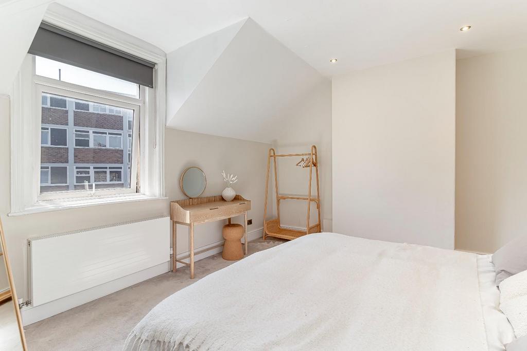 Bedroom 1 - A.jpg