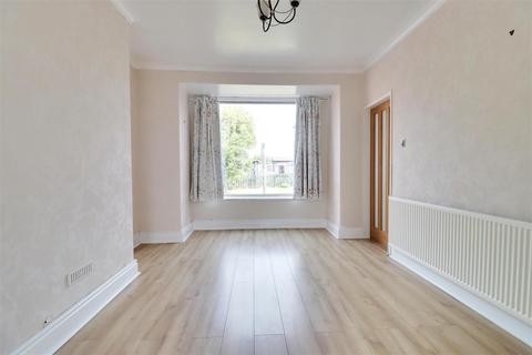 3 bedroom terraced house for sale, First Lane, Hessle