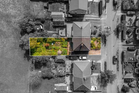 9 Longford Crescent, Sheffield, S17 4LJ