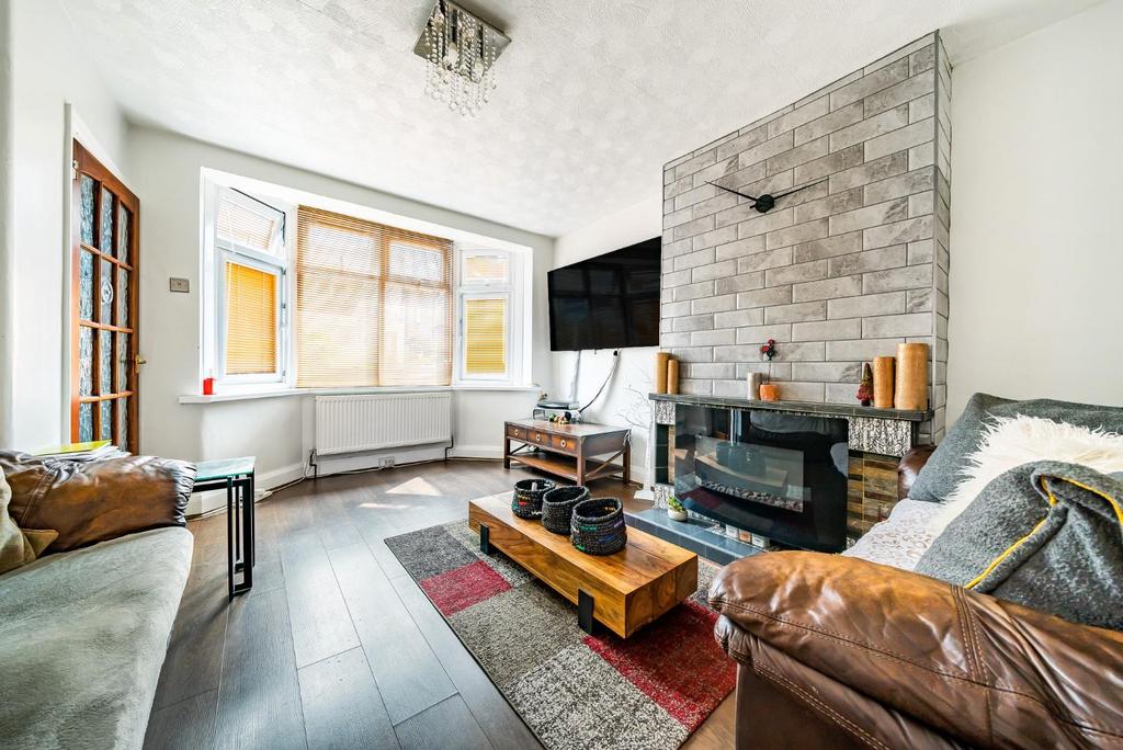 Elstree Gardens, Belvedere 3 bed house for sale £360,000