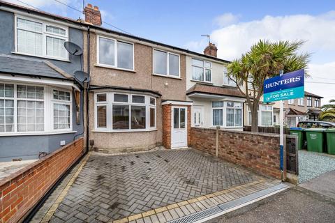 107 Elstree Gardens, Belvedere, DA17 5DR