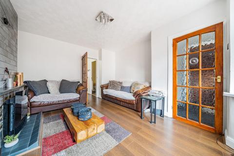 107 Elstree Gardens, Belvedere, DA17 5DR