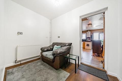 107 Elstree Gardens, Belvedere, DA17 5DR
