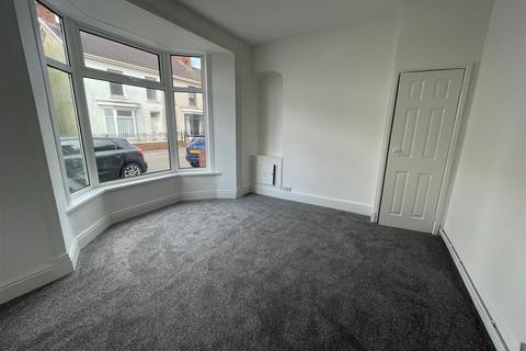 4 bedroom end of terrace house for sale, Marged Street, Llanelli