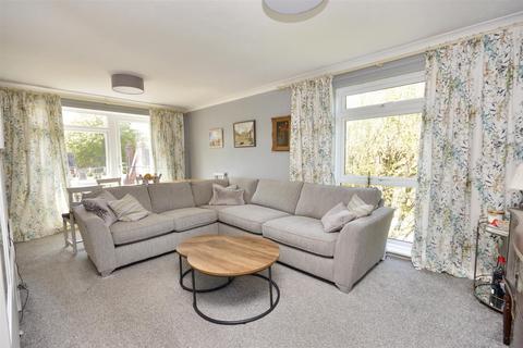 2 bedroom flat for sale, Granville Road, Eastbourne