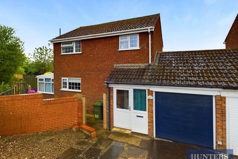 3 bedroom link detached house for sale, Wrangham Drive, Hunmanby, Filey
