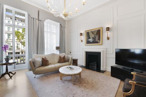 1 bedroom apartment to rent, Queens Gate, SW7