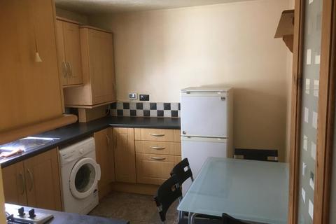 1 bedroom apartment to rent, Thornhill Gardens, Barking, IG11