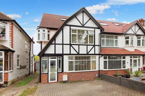 4 bedroom end of terrace house for sale, Manor Park Road, West Wickham