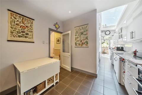83 Victoria Road, Wood Green, London, N22 7XG