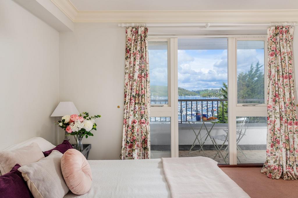 Principal Bedroom 1 Marina View Kingswear