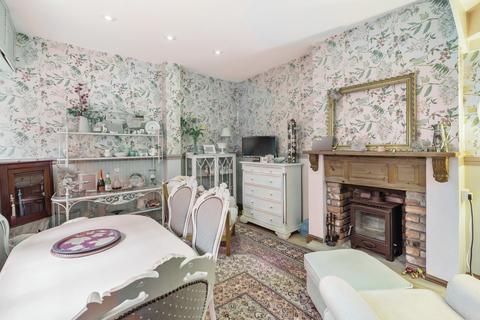 2 bedroom cottage for sale, North Street, Wincanton BA9