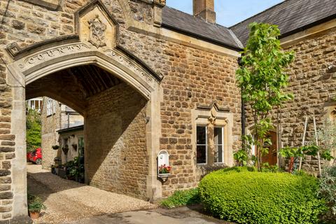 2 bedroom cottage for sale, North Street, Wincanton BA9