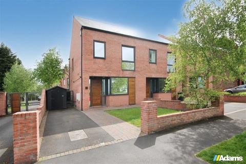 3 bedroom semi-detached house for sale, Derby Road, Widnes