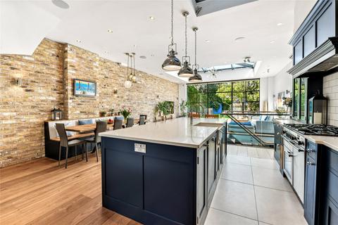 22 Marlborough Road, London, W4 4ET