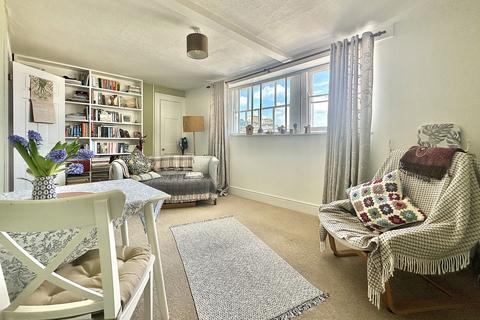 Flat 5, 44 Bathwick Street, Bath, BA2 6PA