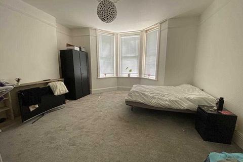 2 bedroom apartment for sale, Boscombe, Bournemouth BH1