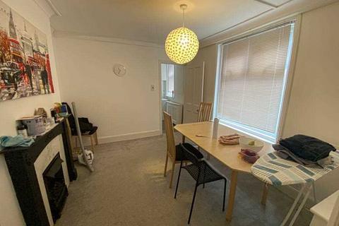 2 bedroom apartment for sale, Boscombe, Bournemouth BH1