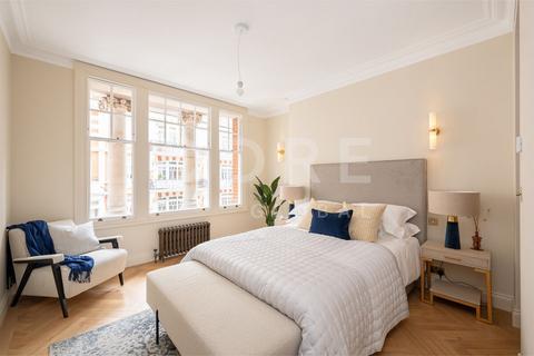 3 bedroom apartment for sale, Basil Street, London, SW3