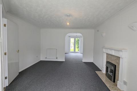 3 bedroom detached house to rent, Harwood Drive, Kettering, NN16