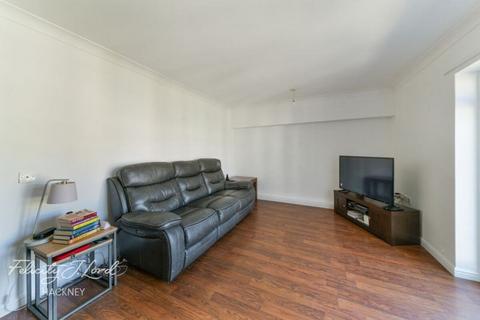 1 bedroom flat for sale, Tudor Road, Hackney, E9