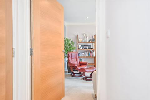 2 bedroom apartment for sale, Richmond House, Church Square, Chichester, PO19