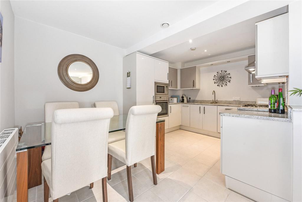 Kitchen/Dining