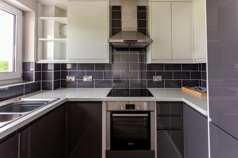 1 bedroom flat for sale, Flat 45 Queen’s Court, 16 Queen’s Road, Edinburgh, EH4 2BY