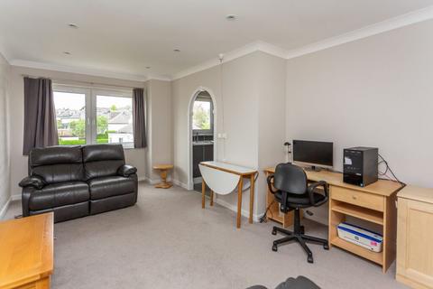 1 bedroom flat for sale, Flat 45 Queen’s Court, 16 Queen’s Road, Edinburgh, EH4 2BY