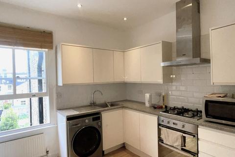 3 bedroom flat to rent, Venner Road, Sydenham, London, SE26