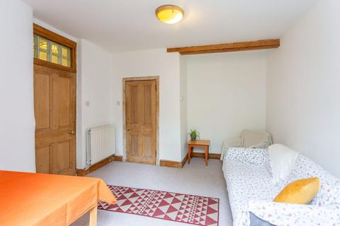 31 Easter Road, Edinburgh, EH7 5PJ