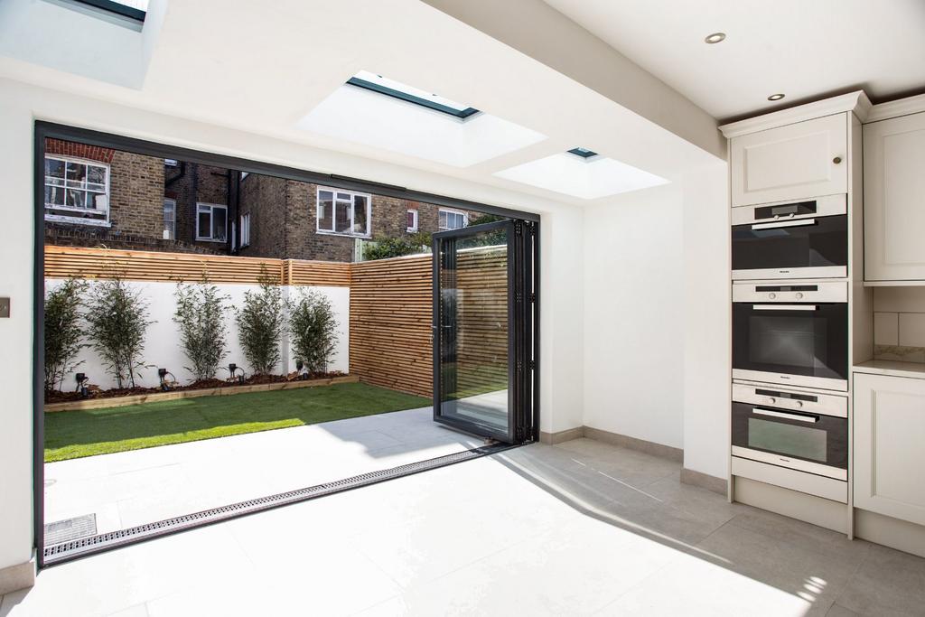 Kitchen / Garden
