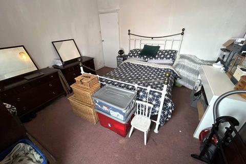 32 Abson Street, Chadderton, Oldham, OL1 2PR
