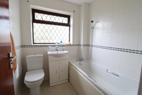 3 bedroom semi-detached house for sale, Willingale Avenue, Rayleigh, SS6