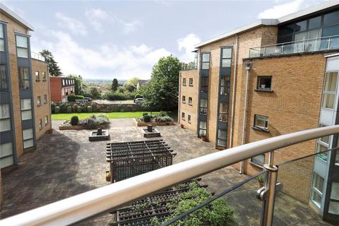 2 bedroom flat for sale, Lanherne House, 9 The Downs, SW20