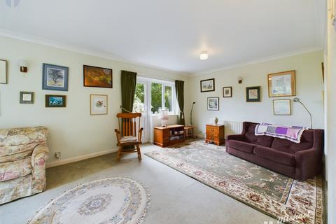4 bedroom detached house for sale, Becketts, Lower Road, Hardwick, Aylesbury, Buckinghamshire