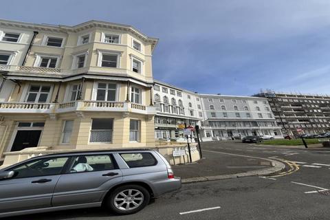 3 bedroom apartment to rent, Carlisle Parade, Hastings