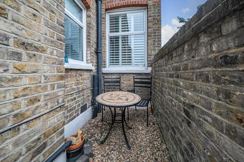 49 Stapleton Road, London, SW17 8AY