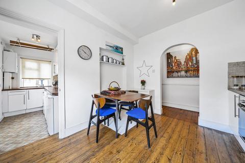 49 Stapleton Road, London, SW17 8AY