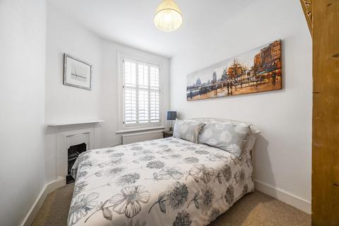 49 Stapleton Road, London, SW17 8AY
