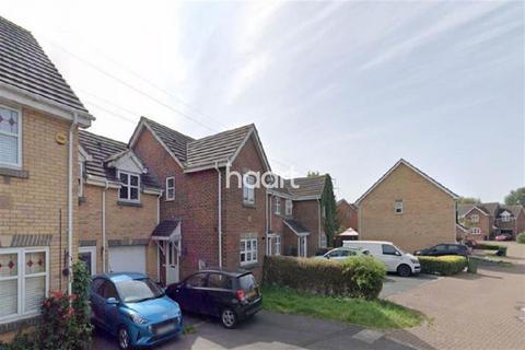 3 bedroom terraced house to rent, Chatsworth Road, Swindon