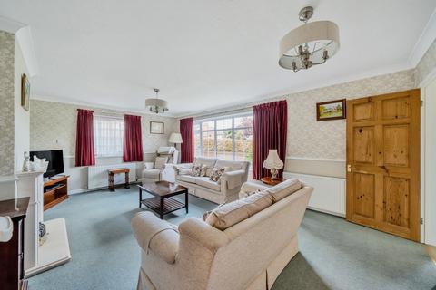 3 bedroom bungalow for sale, Will Hall Close, Alton, Hampshire, GU34