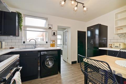 2 bedroom maisonette for sale, Newport PO30