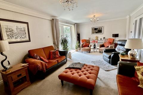 3 bedroom apartment for sale, Green Park, Bournemouth, Manor Road, East Cliff, BH1