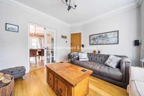 97 Westhurst Drive, Chislehurst, BR7 6HS