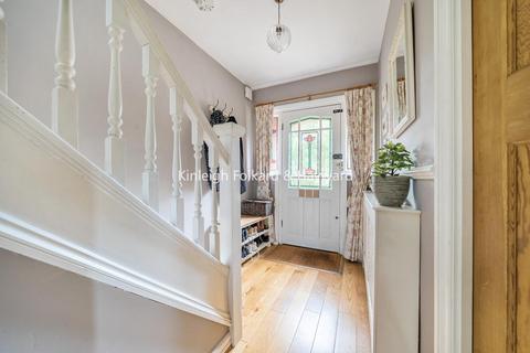 97 Westhurst Drive, Chislehurst, BR7 6HS