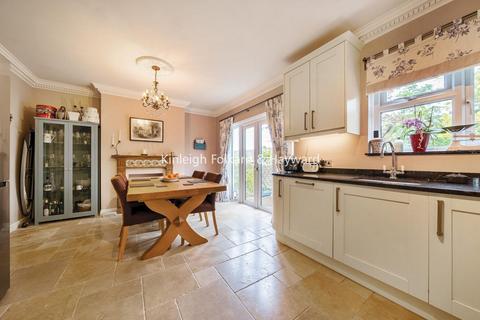 97 Westhurst Drive, Chislehurst, BR7 6HS
