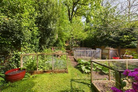 154 Ballards Way, Croydon, CR0 5RG