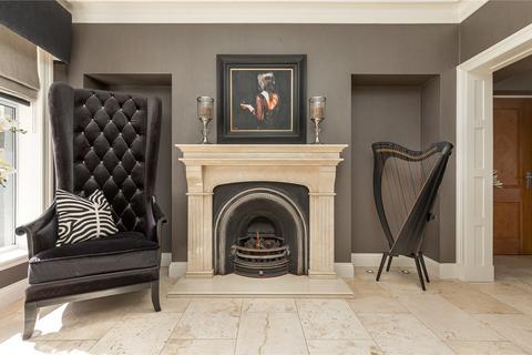 Knowlton, 12 Racecourse View, Ayr, KA7 2TX